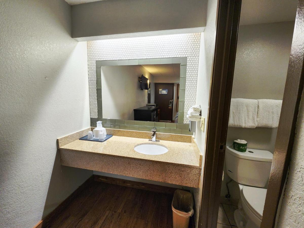 Americas Best Value Inn And Suites Λιτλ Ροκ Εξωτερικό φωτογραφία