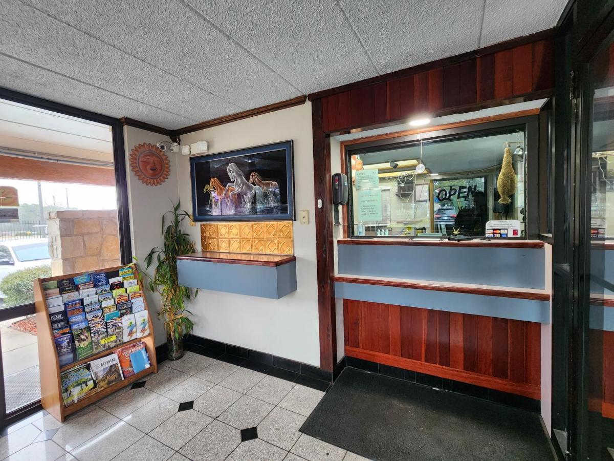 Americas Best Value Inn And Suites Λιτλ Ροκ Εξωτερικό φωτογραφία